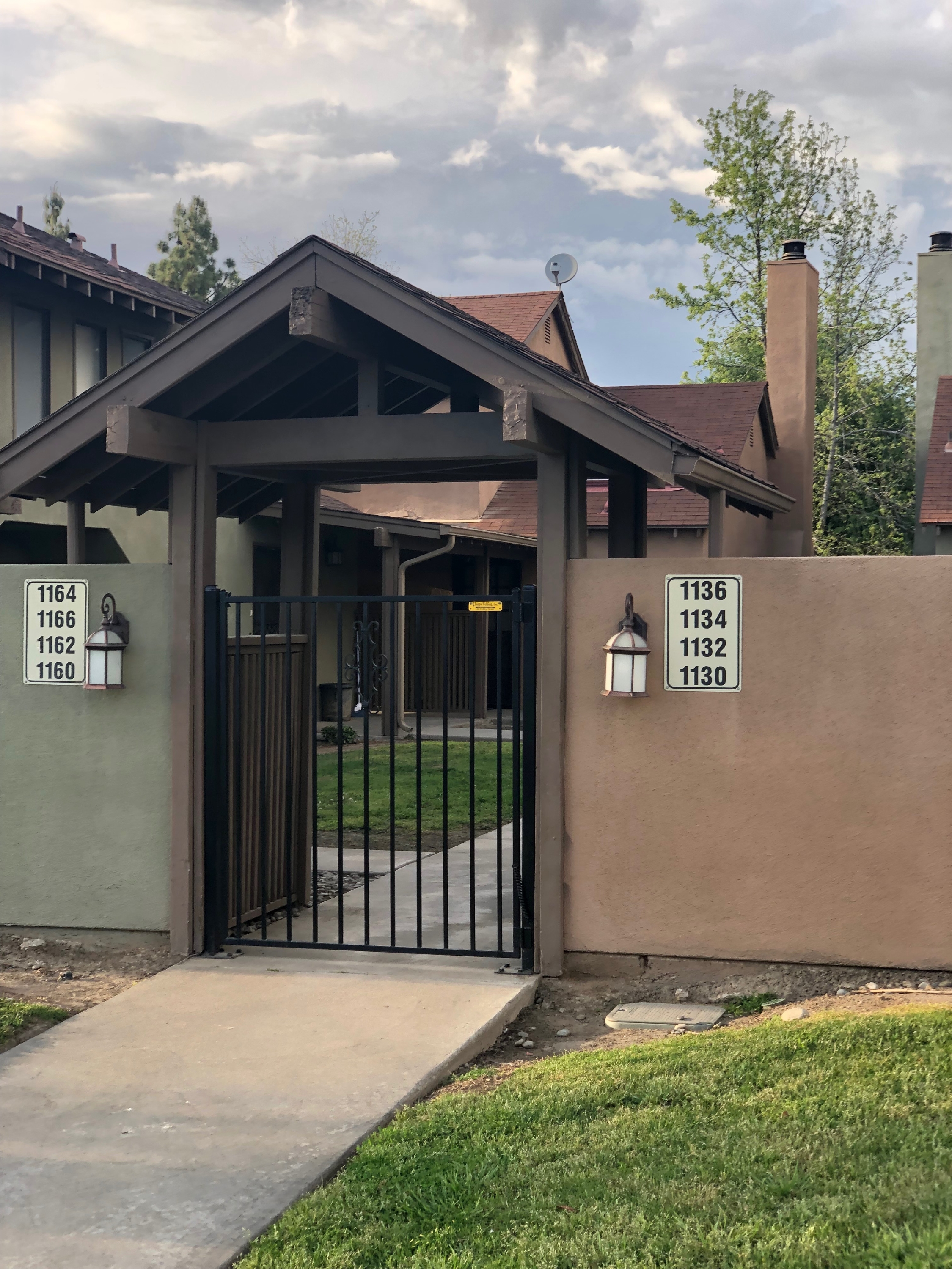 1166 Bel Aire Cir Porterville, CA 93257